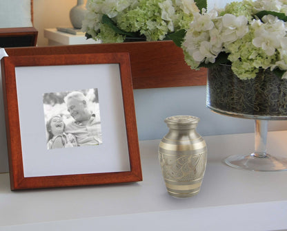 Platinum Majestic Radiance Extra Large Urn or Companion Urn – Extra Large Urns for Human Ashes | XL Urn & XXL Urn